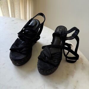 Kendall + Kylie Black Velvet Platform Sandals – Size 7.5